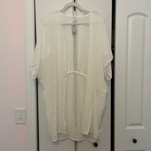 NWT Maurices Cover Up